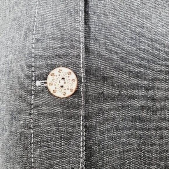 ORLY Denim 3/4 Utility Sleeve Jean Embroidery Button Down Shacket Sz 6 - Picture 4 of 13